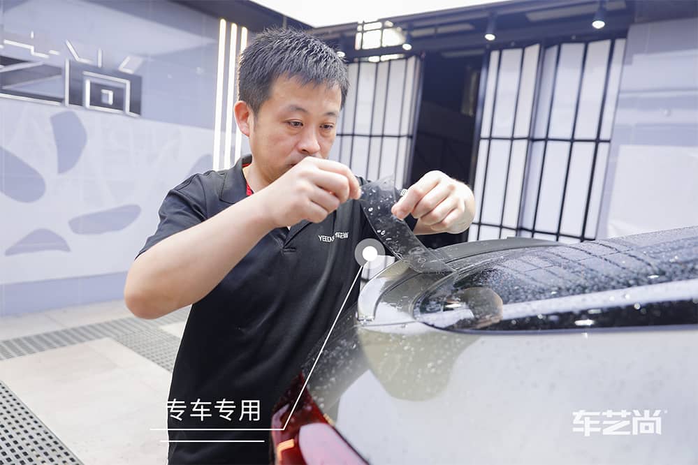 宝马X6施工威固漆面保护膜过程及效果展示（图六）