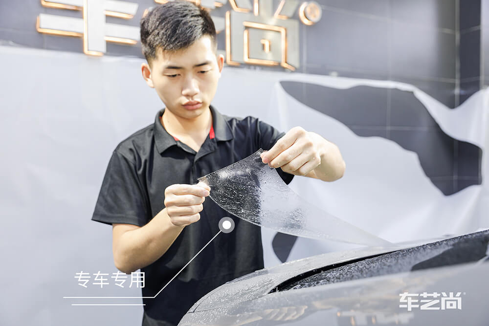 宝马6系GT施工威固漆面保护膜过程展示（图二）