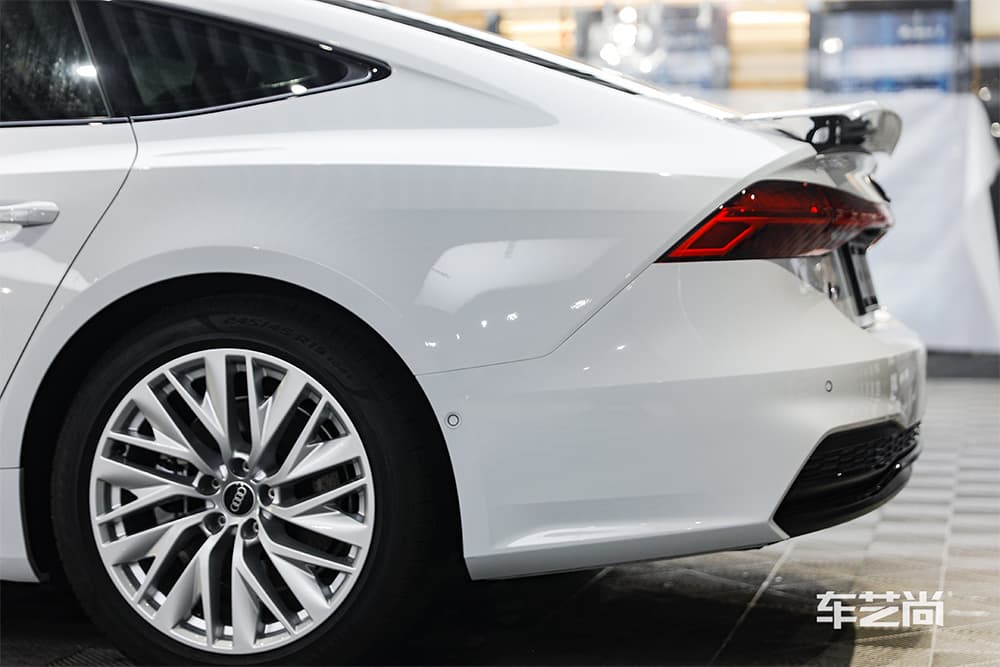 奥迪A7 施工威固漆面保护膜过程及效果展示（图三五）