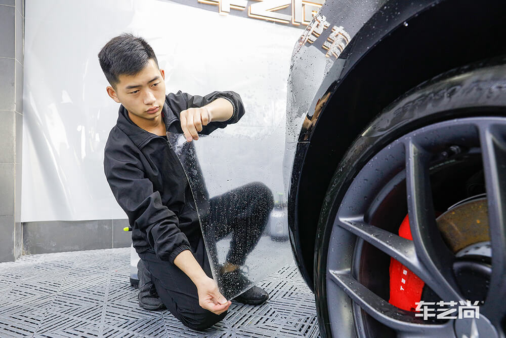 特斯拉Model 3施工威固漆面保护膜过程展示（九）