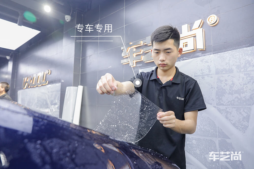 保时捷帕拉梅拉施工威固漆面保护膜过程展示（图六）