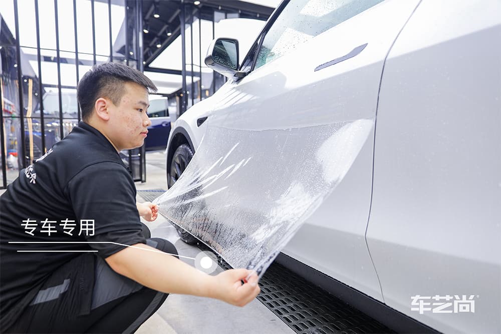 特斯拉ModelY白色施工威固漆面保护膜过程及效果展示（图七）