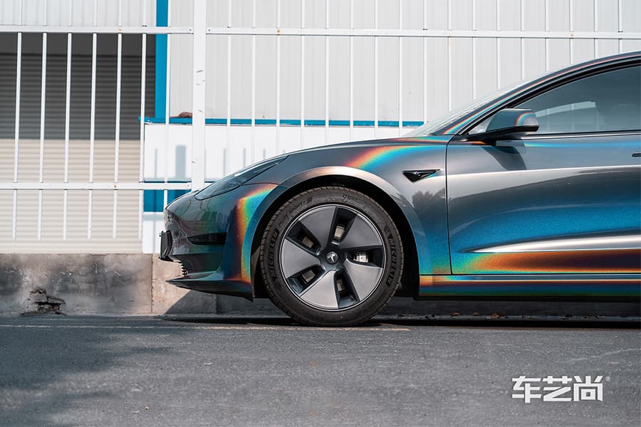 特斯拉 Model 3  施工AX-3D炫彩色改色膜过程及效果展示（图十三）