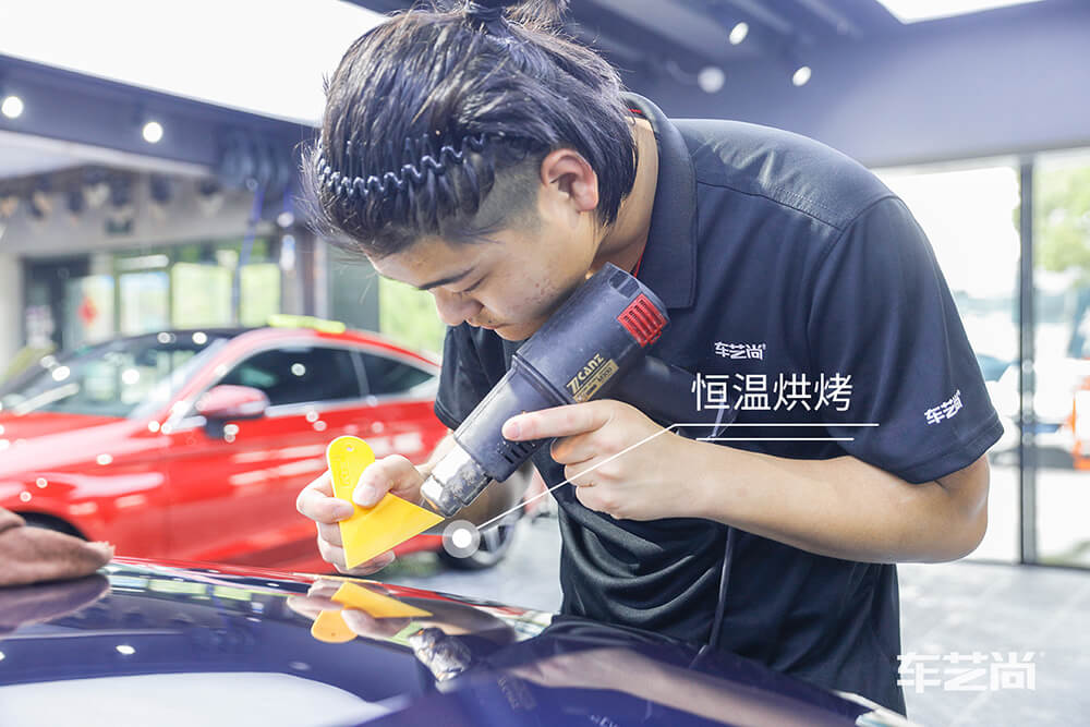 保时捷帕拉梅拉施工威固漆面保护膜过程展示（图十四）