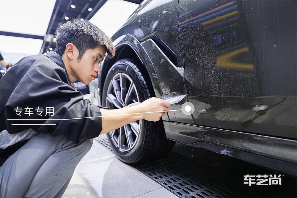 宝马X6施工威固漆面保护膜过程及效果展示（图十一）