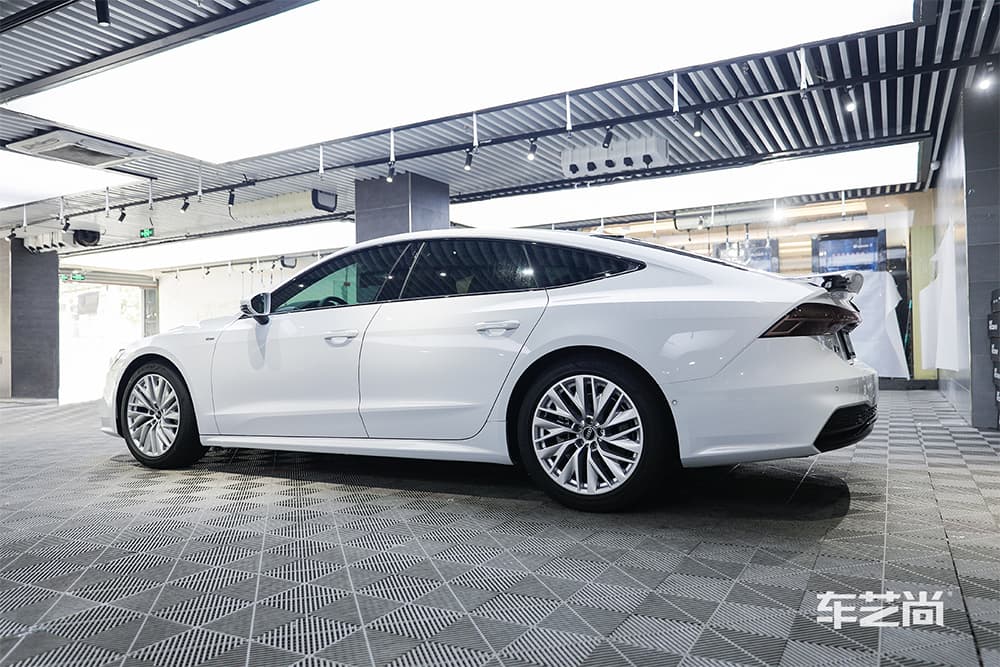 奥迪A7 施工威固漆面保护膜过程及效果展示（图三六）