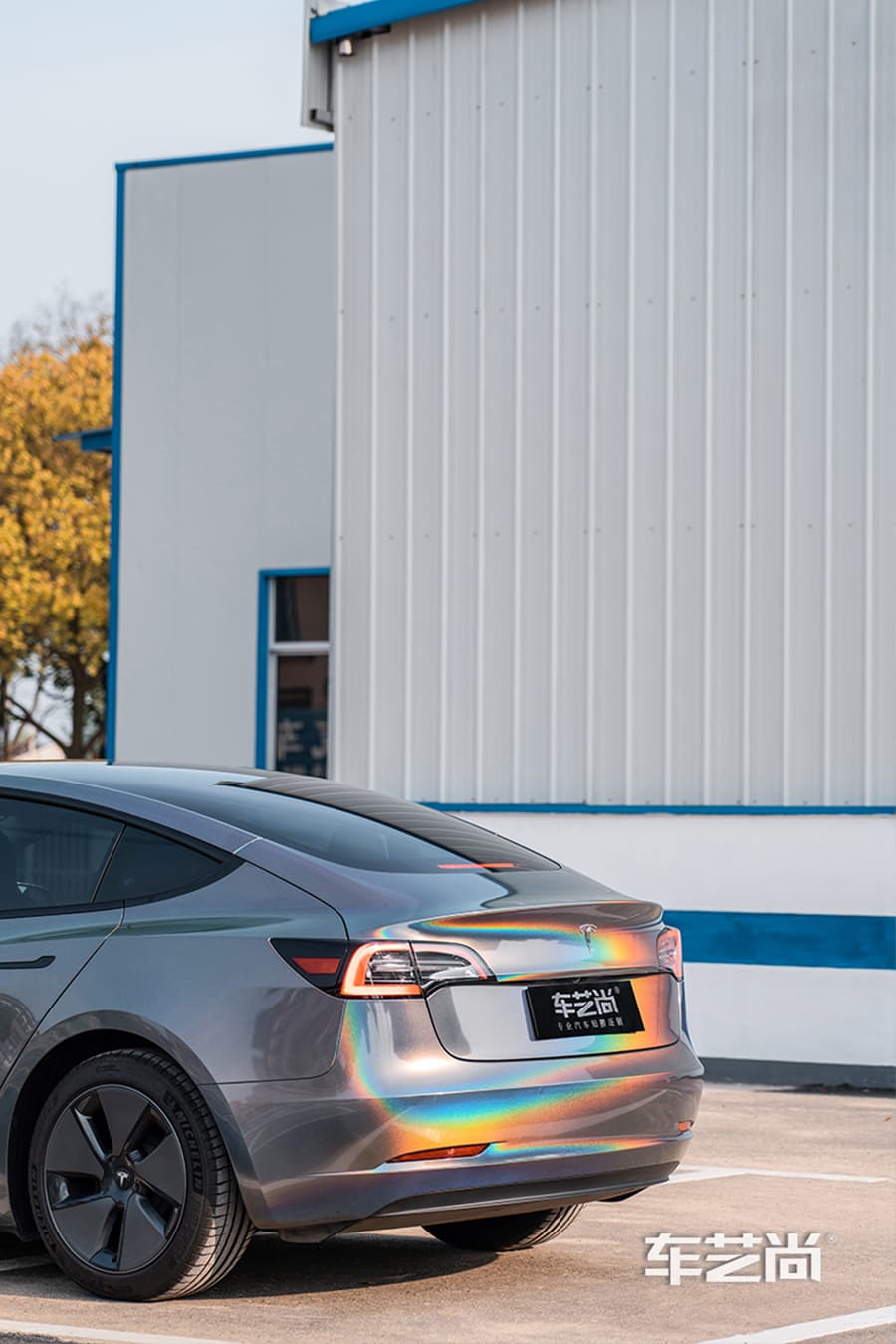 特斯拉 Model 3  施工AX-3D炫彩色改色膜过程及效果展示（图十九）