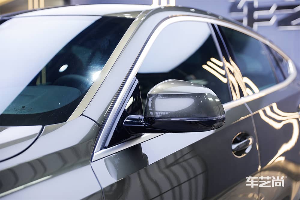 宝马X6施工威固漆面保护膜过程及效果展示（图二二）