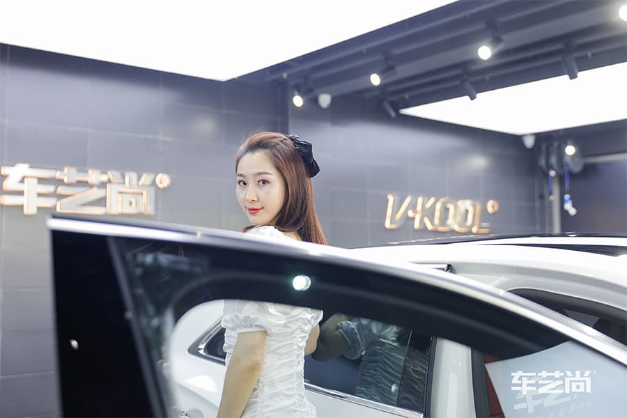 宾利飞驰施工威固漆面保护膜过程及效果展示（四三）