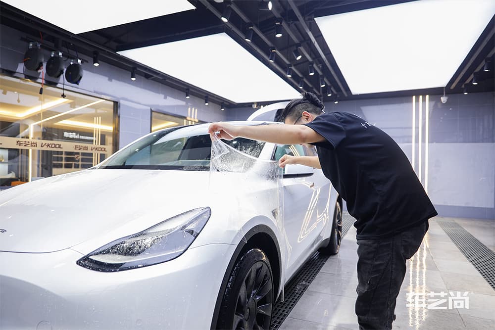 特斯拉ModelY白色施工威固漆面保护膜过程及效果展示（图五）