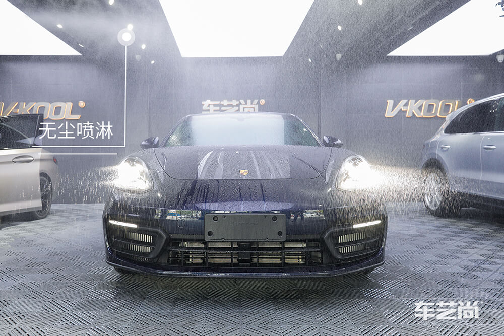 保时捷帕拉梅拉施工威固漆面保护膜过程展示（图二）