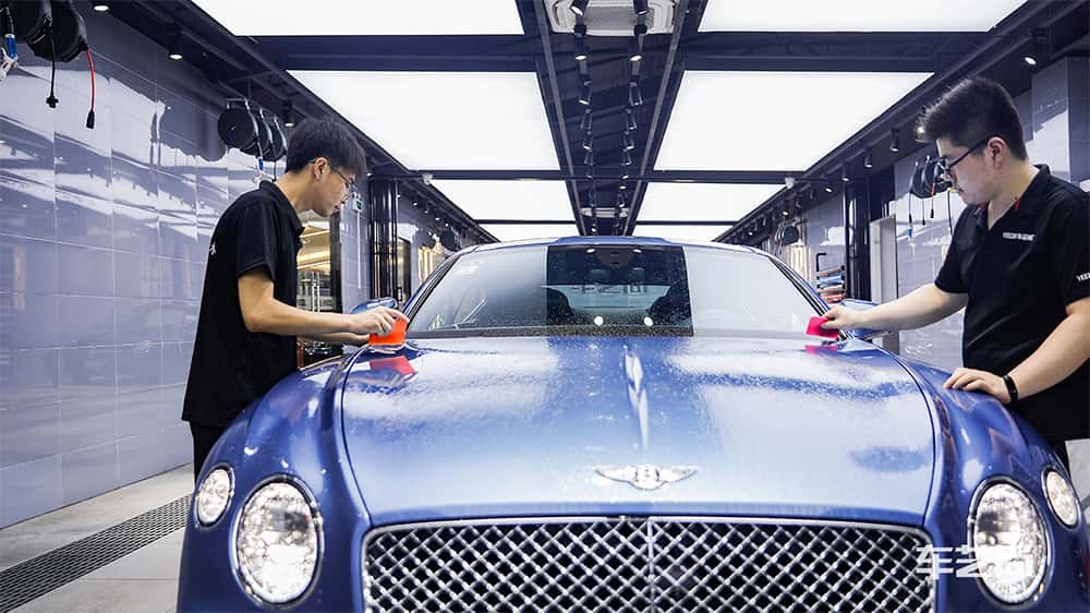 宾利蓝色施工威固漆面保护膜流程及效果展示（图九）