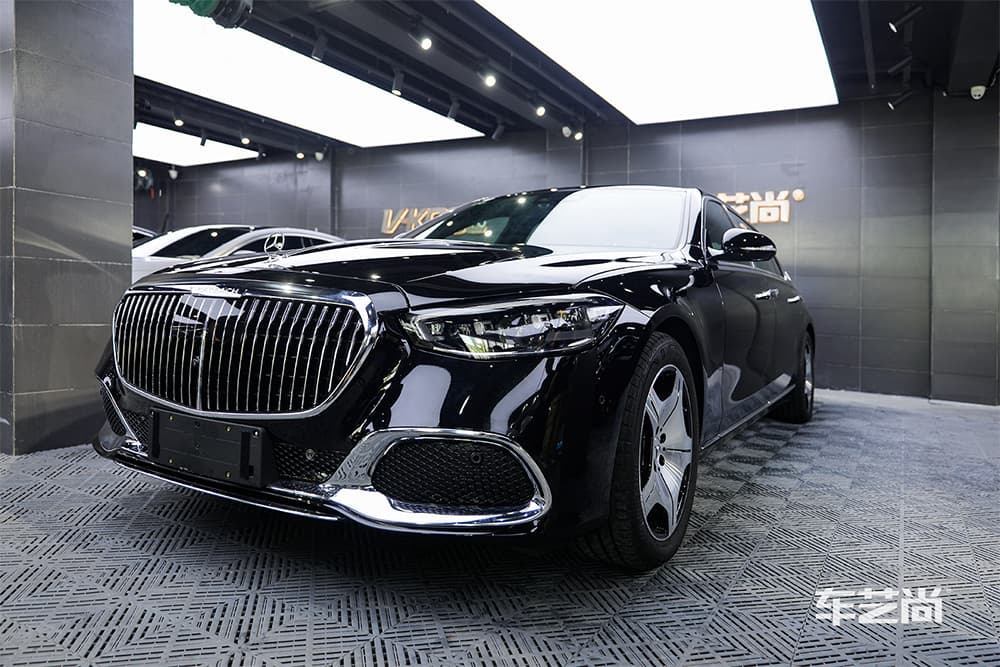 奔驰迈巴赫S480施工威固漆面保护膜过程及效果展示（图三三）