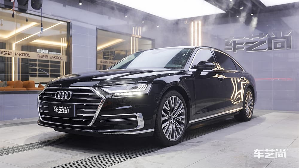 奥迪A8 黑色施工威固漆面保护膜流程及效果展示（图三）