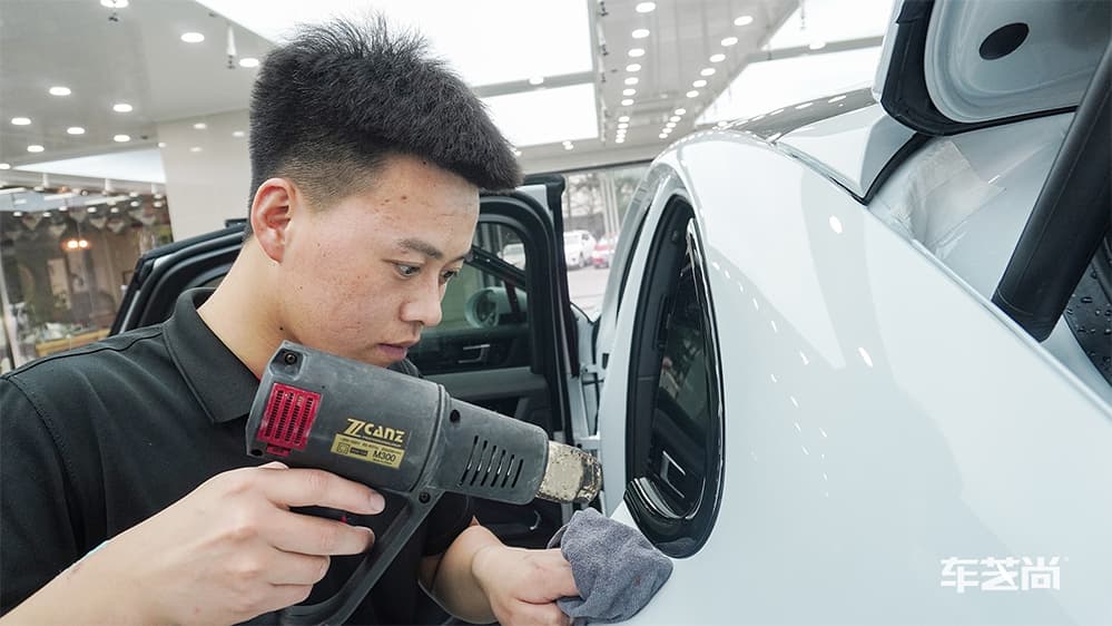 保时捷卡宴白色施工威固漆面保护膜流程及效果展示（图二九）