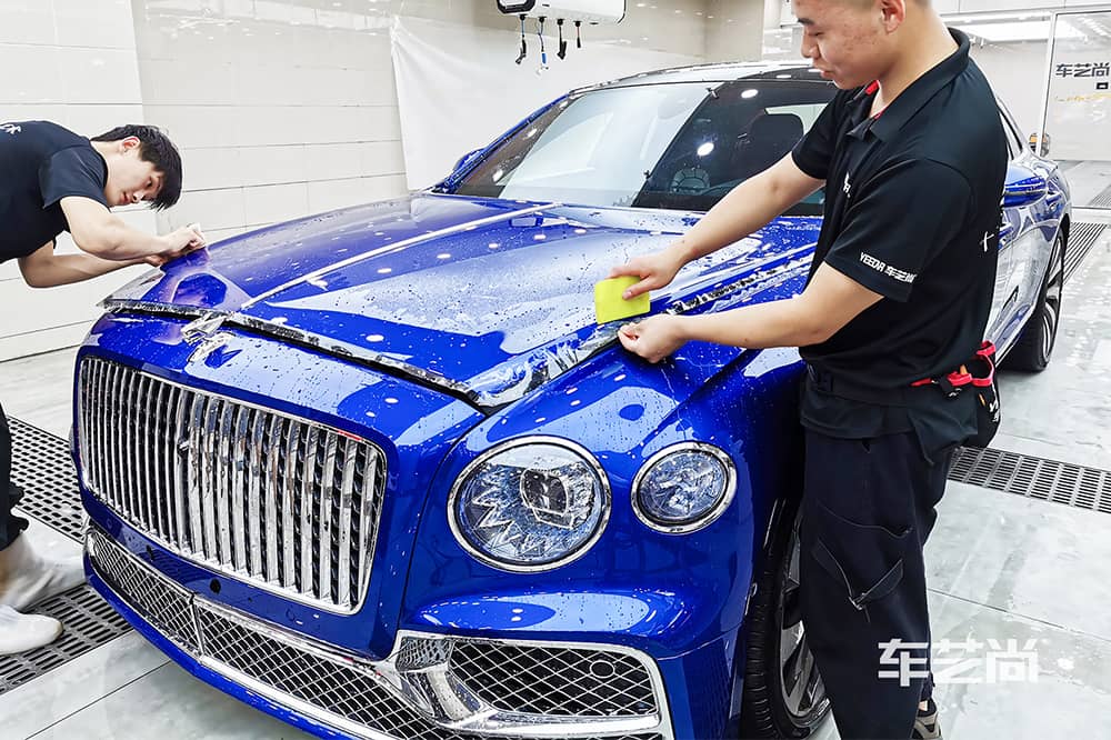 宾利飞驰蓝色施工威固漆面保护膜流程及效果展示（图五）