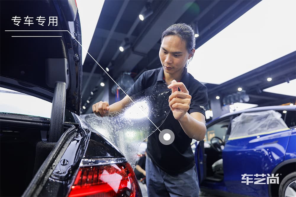 奔驰迈巴赫S480施工威固漆面保护膜过程及效果展示（图九）