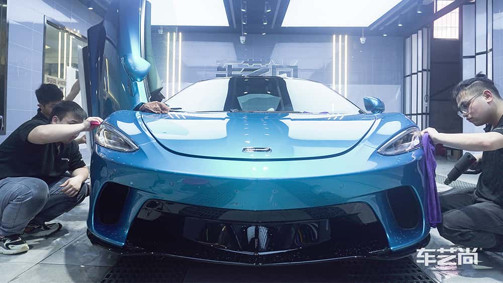 迈凯伦 GT 蓝色施工威固漆面保护膜流程及效果展示（图一三）
