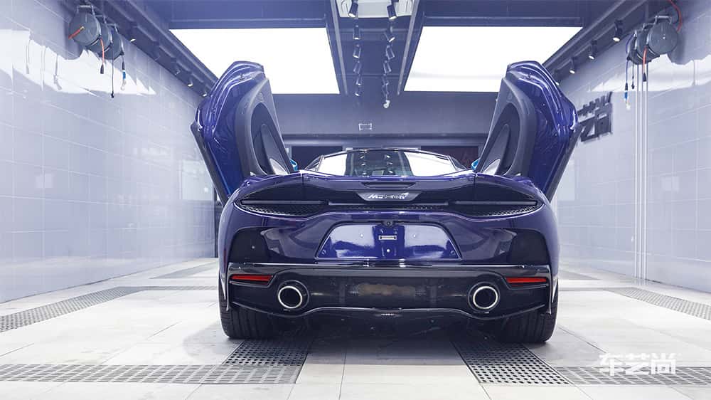 迈凯伦 GT 蓝色施工威固漆面保护膜流程及效果展示（图三九）