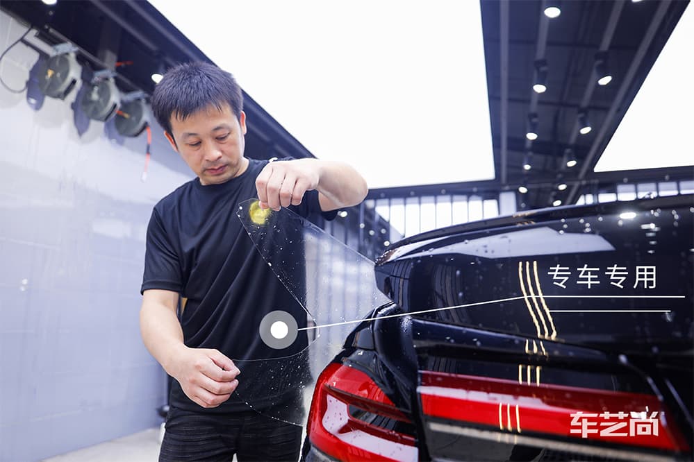 宝马M5黑色施工威固漆面保护膜过程及效果展示（图九）