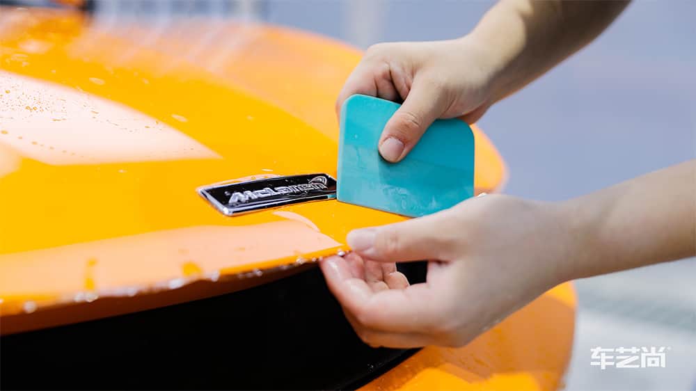 迈凯伦黄色施工威固漆面保护膜流程及效果展示（图七）