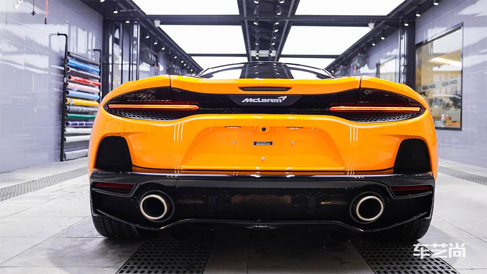 迈凯伦黄色施工威固漆面保护膜流程及效果展示（图三十）