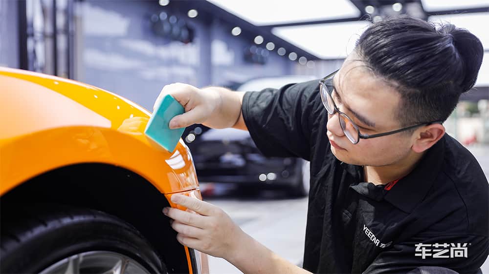 迈凯伦黄色施工威固漆面保护膜流程及效果展示（图九）