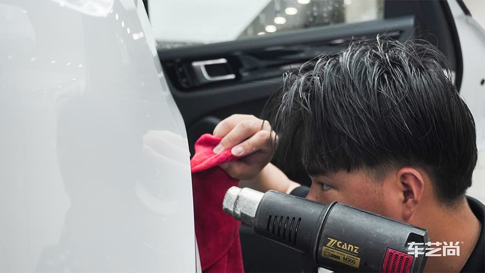 保时捷卡宴白色施工威固漆面保护膜流程及效果展示（图三十）