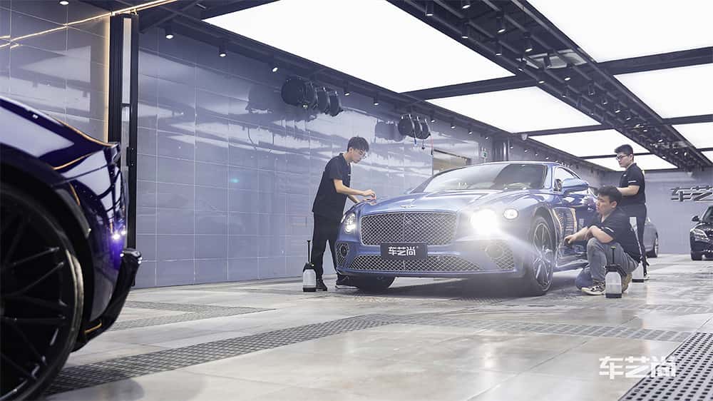 宾利蓝色施工威固漆面保护膜流程及效果展示（图一）