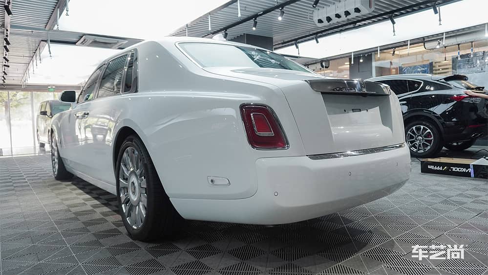 劳斯莱斯幻影白色施工威固漆面保护膜过程及效果展示（图二三）