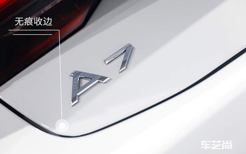 奥迪a7贴v10包边细节.jpg