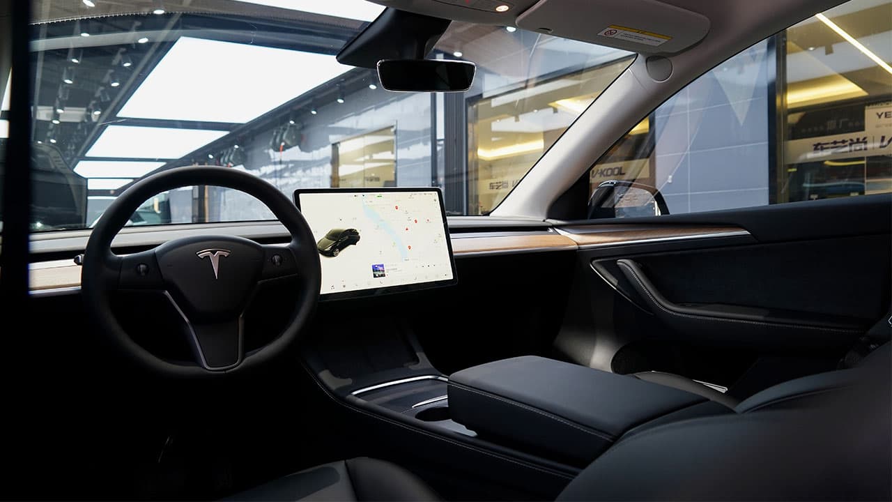 威固隔热膜都是灰蒙蒙的颜色吗？