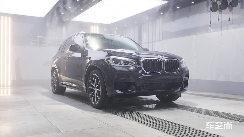 宝马X3深蓝色施工威固漆面保护膜流程及效果展示（图一）