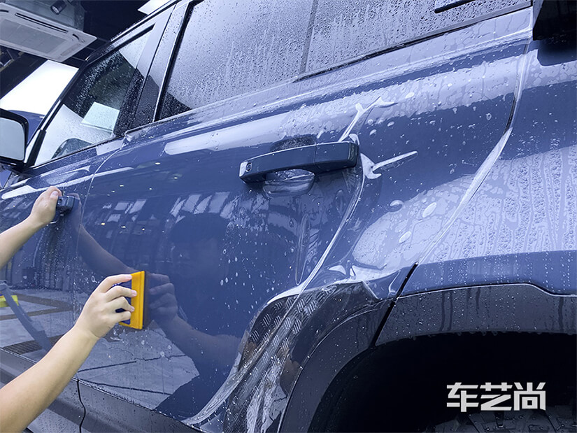 路虎卫士施工rolips隐形车衣案例