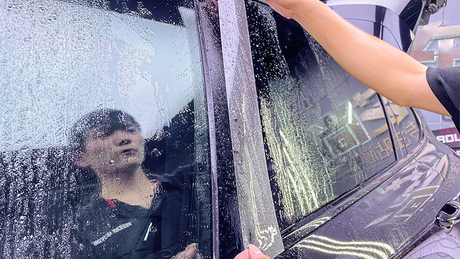 保时捷GTS黑色施工威固隐形车衣V100案例（图4）