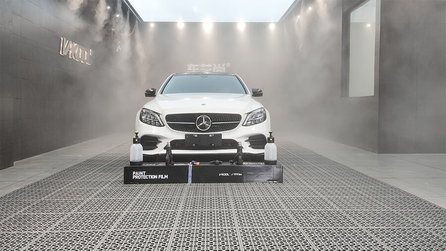 奔驰C260白色施工威固隐形车衣案例（图1）