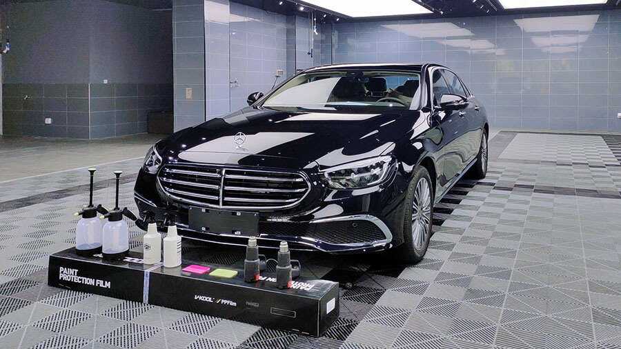 奔驰E300L黑色施工威固隐形车衣V10（图13）