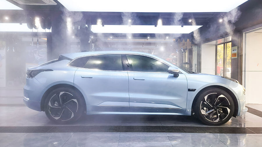 极氪001蓝色施工威固隔热膜VK70+WK20（图1）