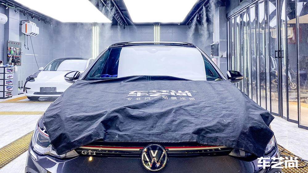 高尔夫GTI灰色施工威固隔热膜VK系列（图1）