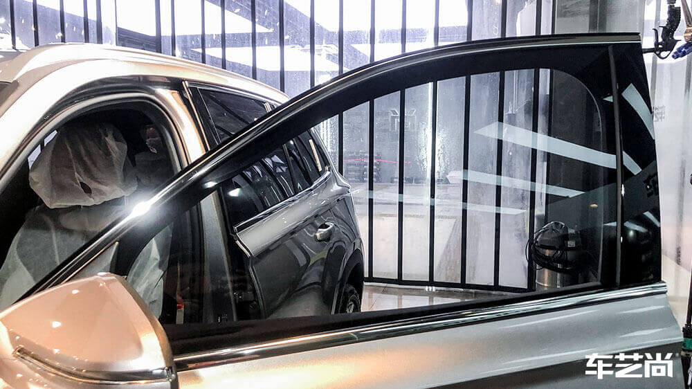 吉利星越L银色施工隔热膜（图9）
