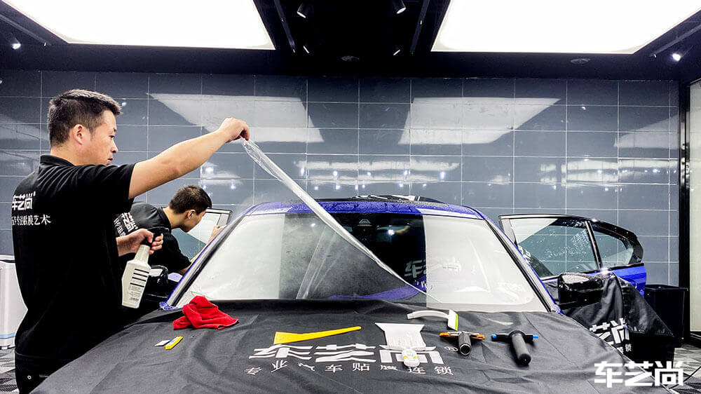 宝马3系蓝色施工威固隔热膜（图6）