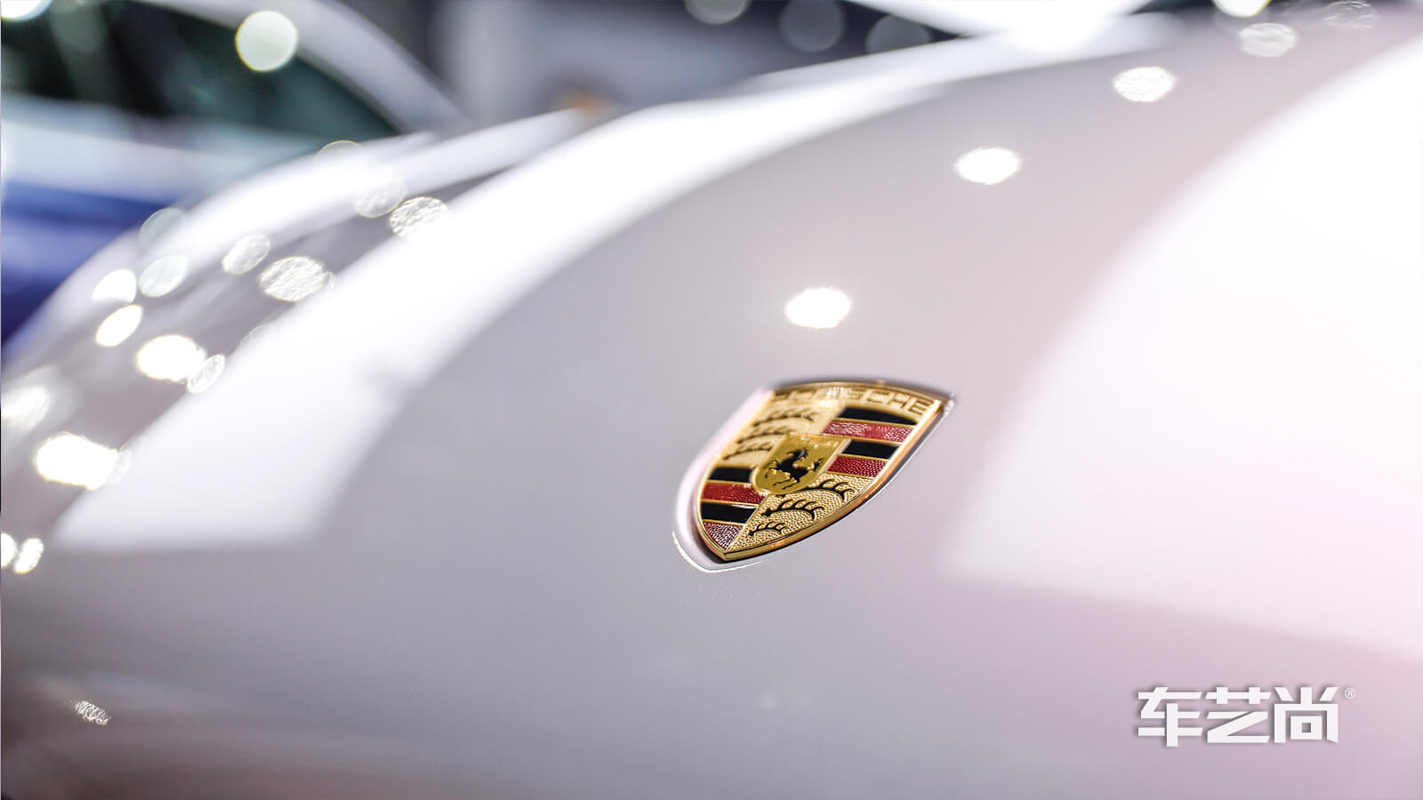 保时捷Macan施工车身改色膜高亮樱花粉（图15）