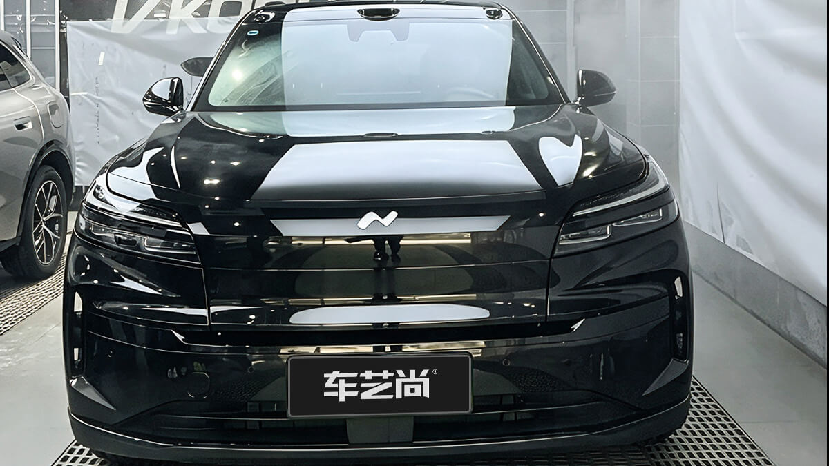 曜黑车身无损贴膜工艺｜南京贴膜门店优选车艺尚